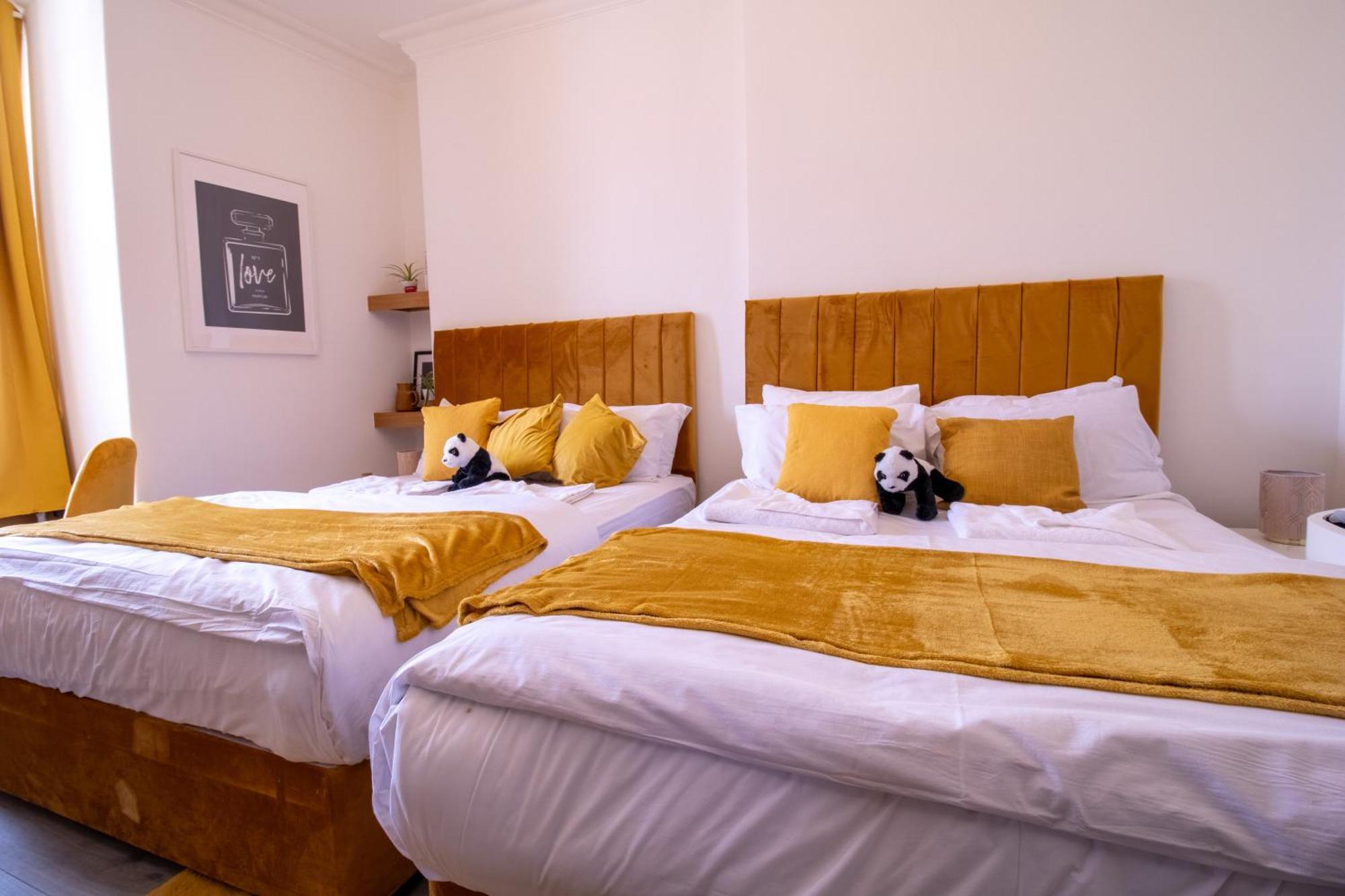 Spacious Studio Apartment On Oxford Street 9Gc London Kültér fotó